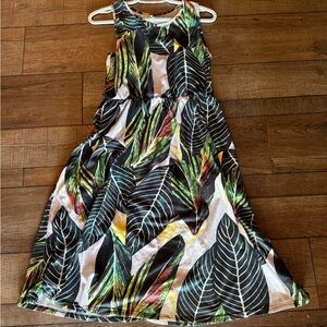 Amazon Essentials Green and Blue Sleeveless Crew Neck Sundress